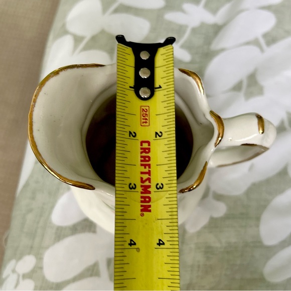 Vintage Dainty Porcelain Strawberry Field Cottagecore Farmhouse Kitchen Pitcher - Picture 13 of 13